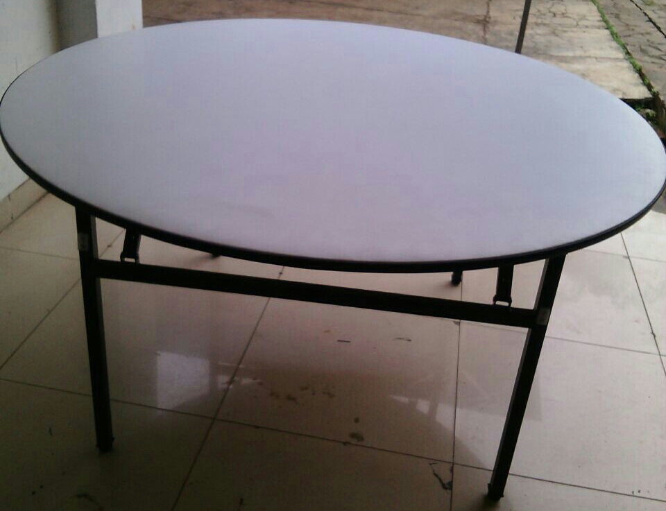 Meja Bulat untuk acara di hotel.
